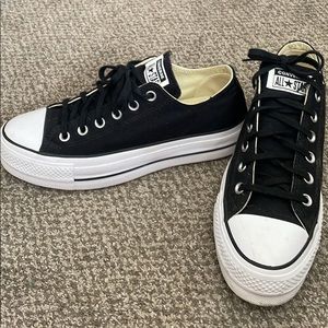 Black converse platform